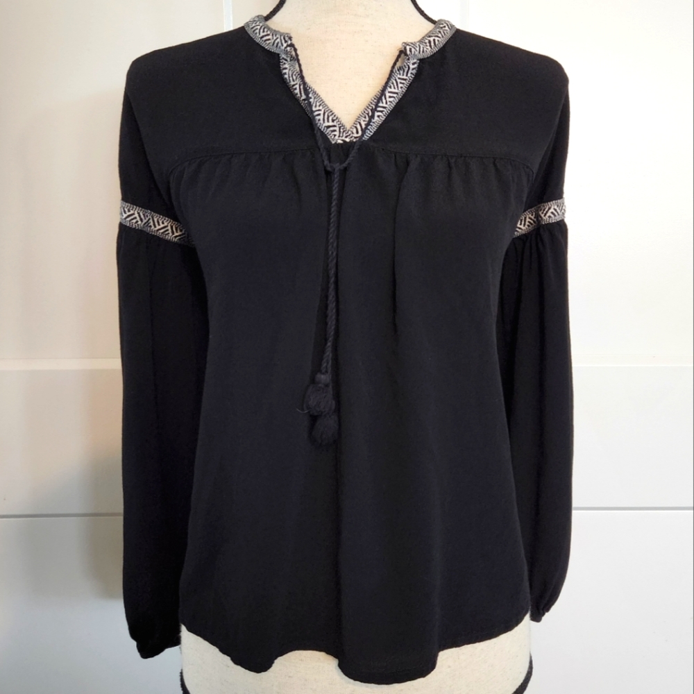 🍉 Madewell Black White Top Size Medium
